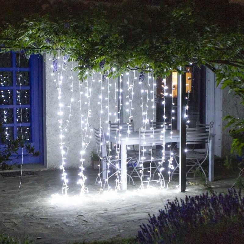 Rideau lumineux blanc ou mutlicolore en 2x2m ou 3x2m