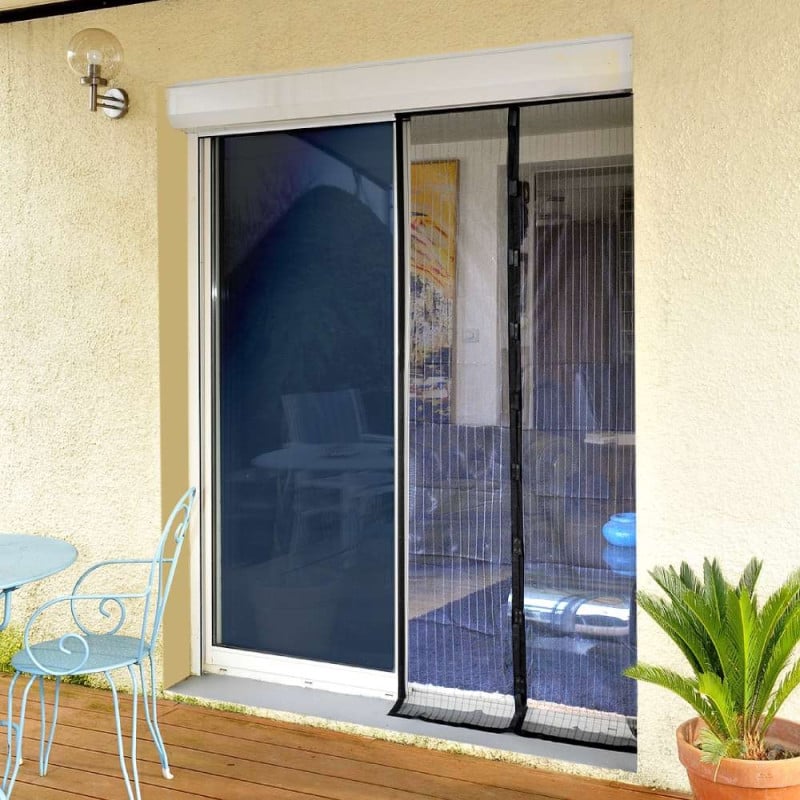 Moustiquaire pour porte coulissante  aimantée 
