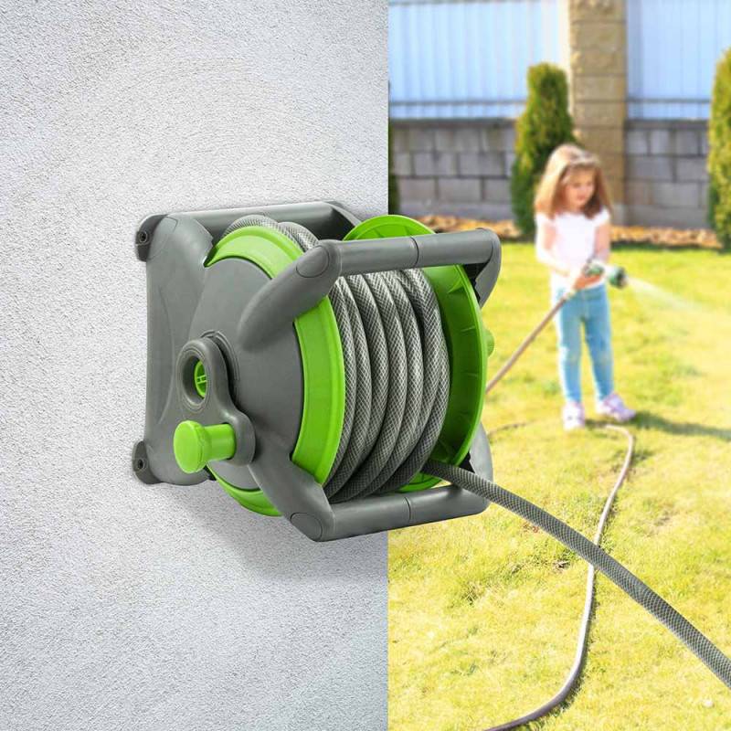 Tuyau d'arrosage avec enrouleur 15 M et accessoires