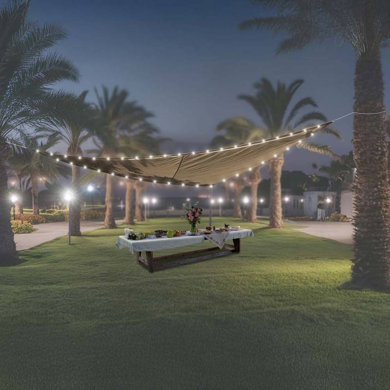 Voile d'ombrage lumineux solaire triangulaire - LED et intensité réglable