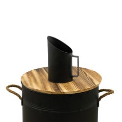 Pelle à granulés bois en métal noir avec tamis intégré