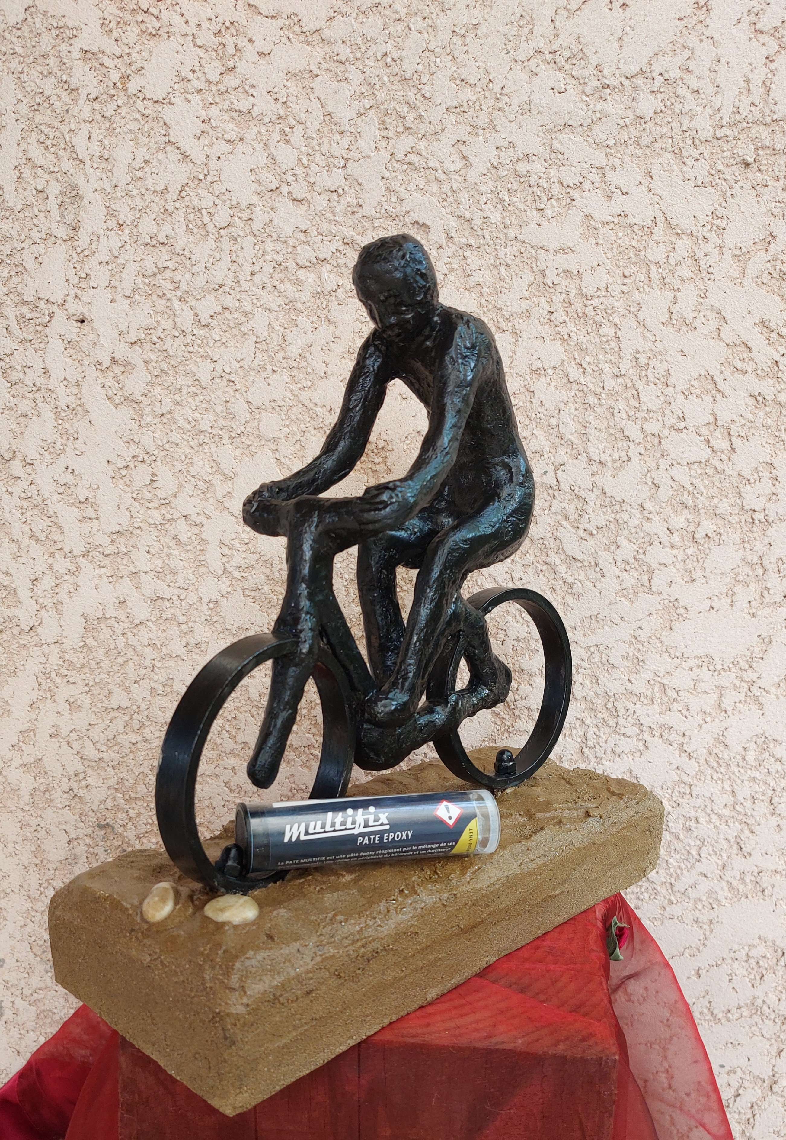 Sculpture Le Cycliste par Bernard Maleviolles