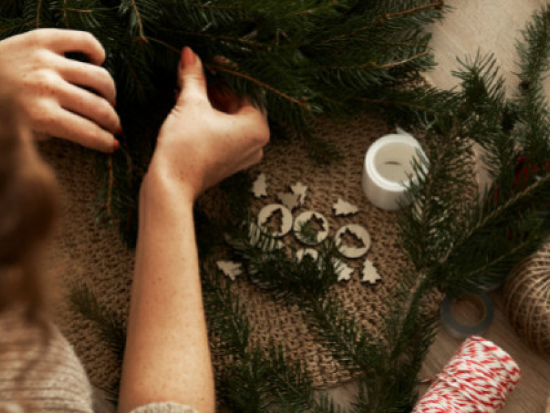 DIY : Fabriquer sa décoration de Noël avec des objets de récupération