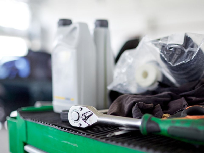 Quel outillage automobile utiliser pour entretenir sa voiture ?