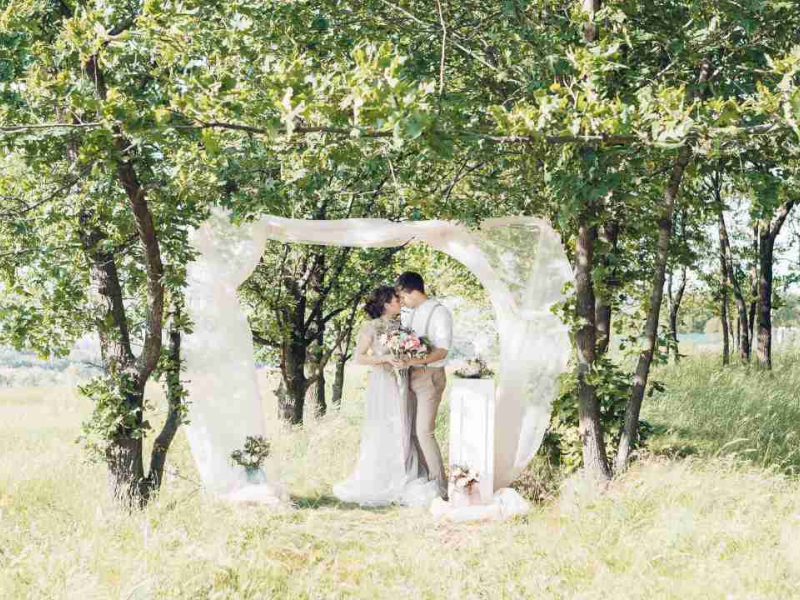 Quelles idées déco pour un mariage chaleureux et convivial à petit budget ?