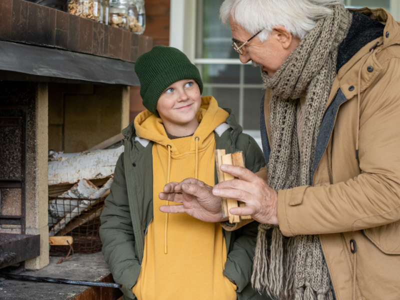 Comment protéger un enfant ou un animal autour d’une cheminée ?