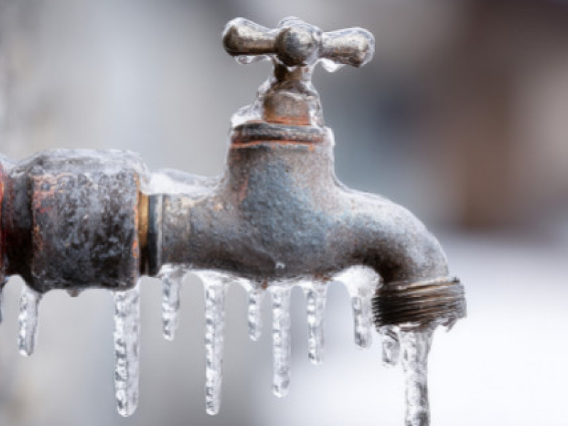 Comment éviter que les canalisations extérieures ne gèlent ?